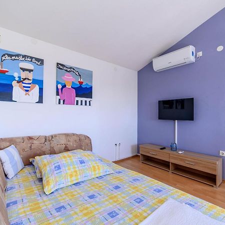 Apartman More Šibenik Esterno foto