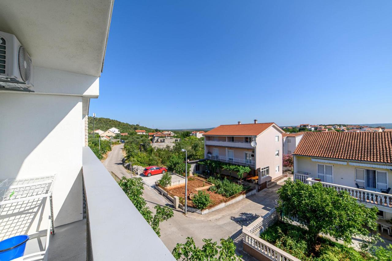 Apartman More Šibenik Esterno foto