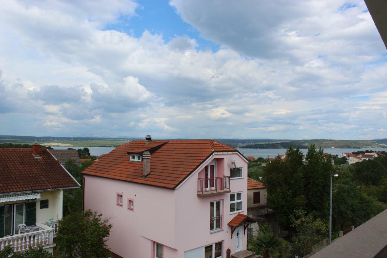 Apartman More Šibenik Esterno foto