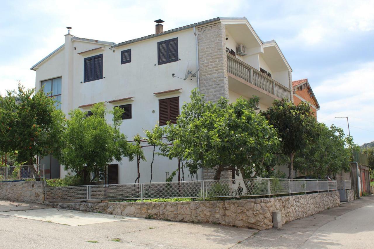 Apartman More Šibenik Esterno foto